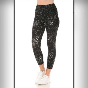 Active Premium Black/Greyscale Leopard Print Leggings